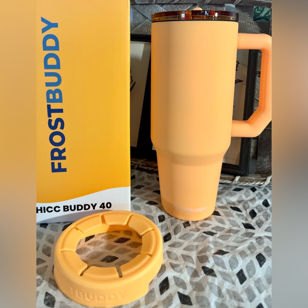 NIB FrostBuddy ThiccBuddy 40oz Peachy Palm 2-In-1 FlipStraw+Key+BalmHolderHandle